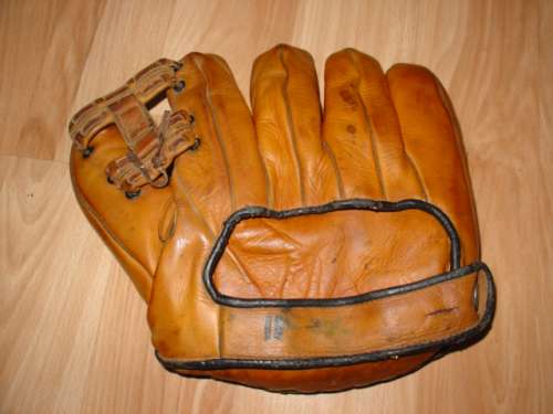 Elmer Riddle Goldsmith DW Lefty Back