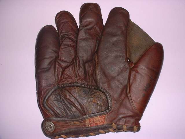 Goldsmith Burgundy Full Web Back