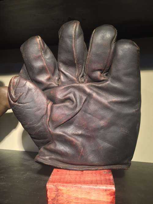 Goldsmith Full Web Black Front