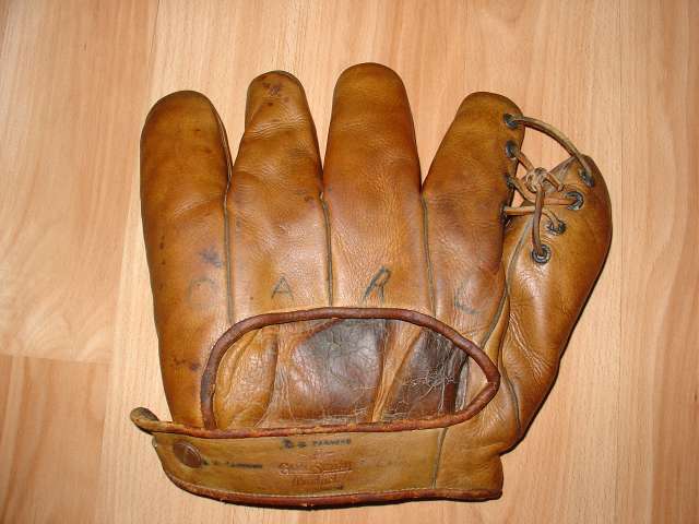 Harland Clift Goldsmith LR Back