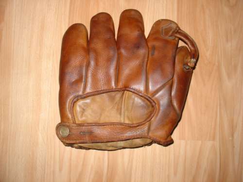 Leo Durocher Goldsmith LD Back