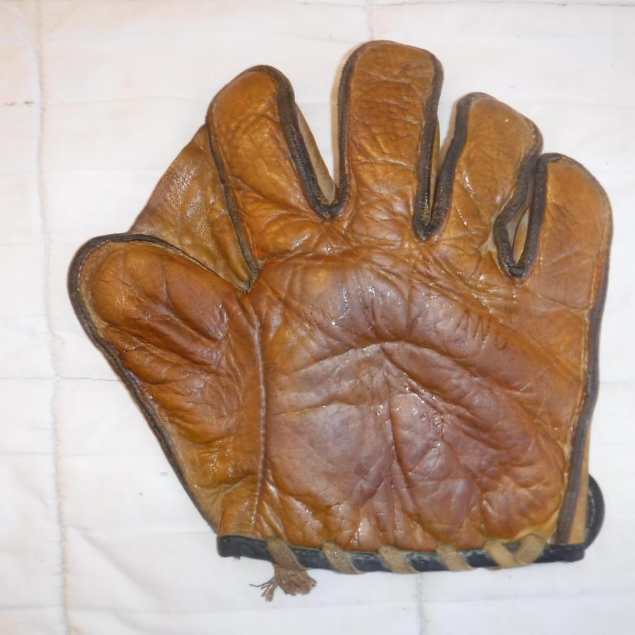Great Western 568 Knot Hole Gang Front Great Western Baseball Glove