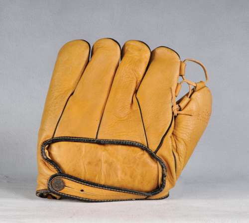 Cy Young Hutch 36W Back