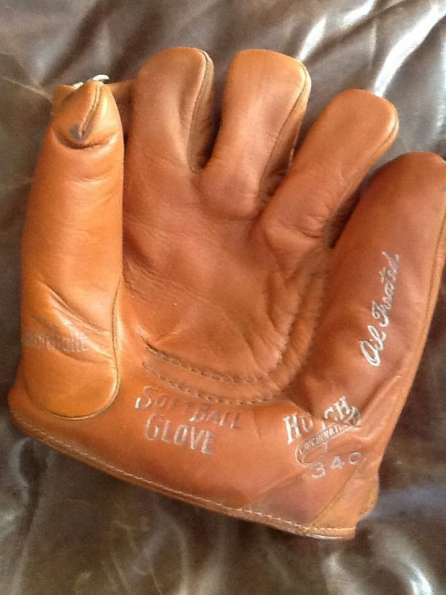 Hutch 340 Softball Glove Front