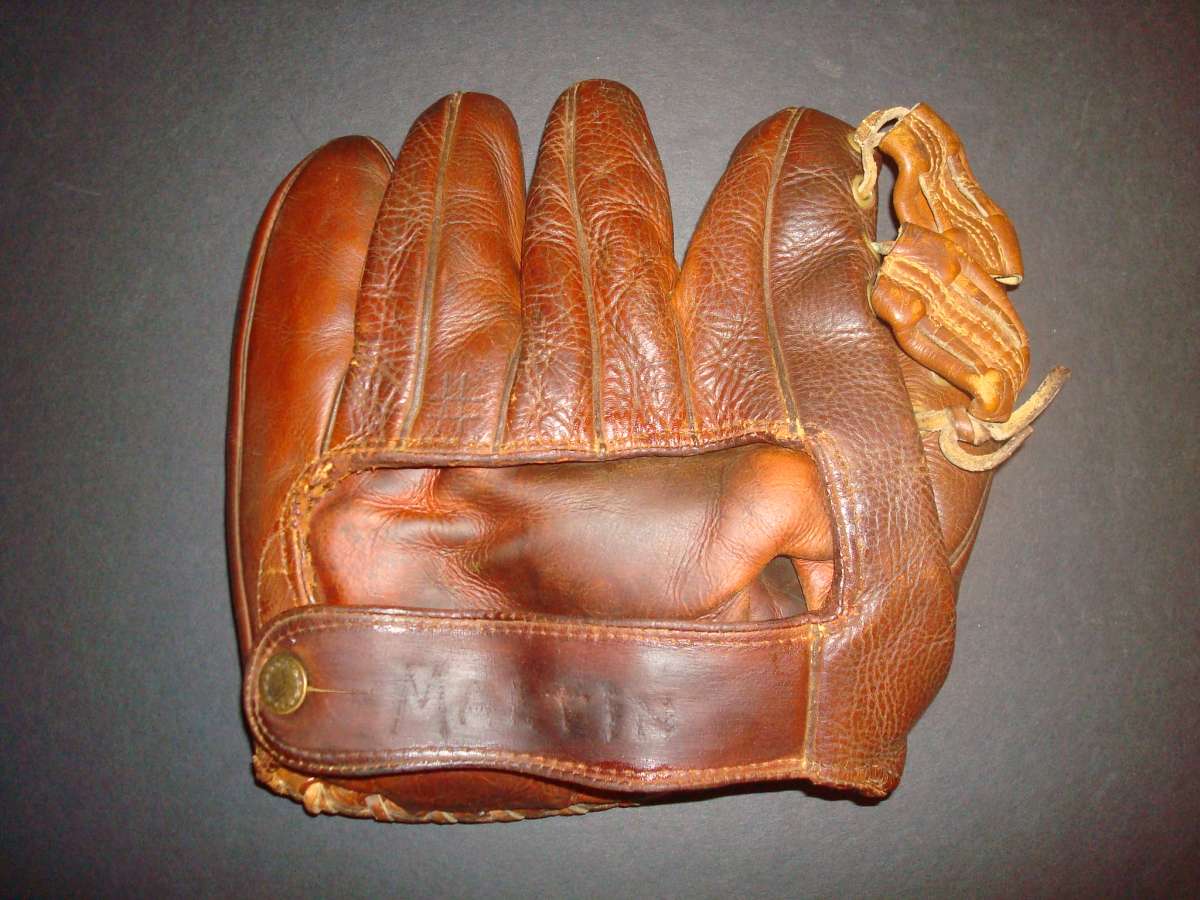 Joe Jackson Nokona G42 1 Back Joe Jackson Gloves Baseball Glove