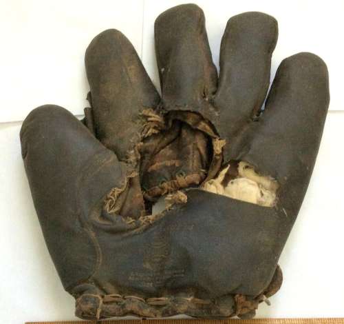 Spalding Hole in Palm King Patent Front