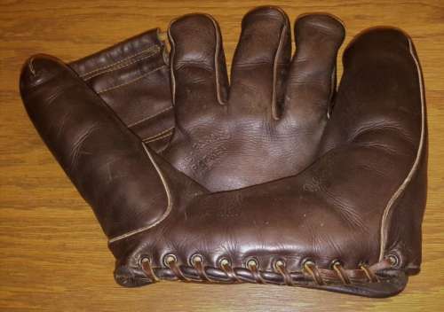 Bobby Doerr MacGergor Goldsmith G111 Front