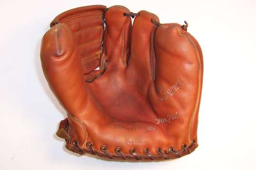 MacGregor GB23 Big Leaguer Front