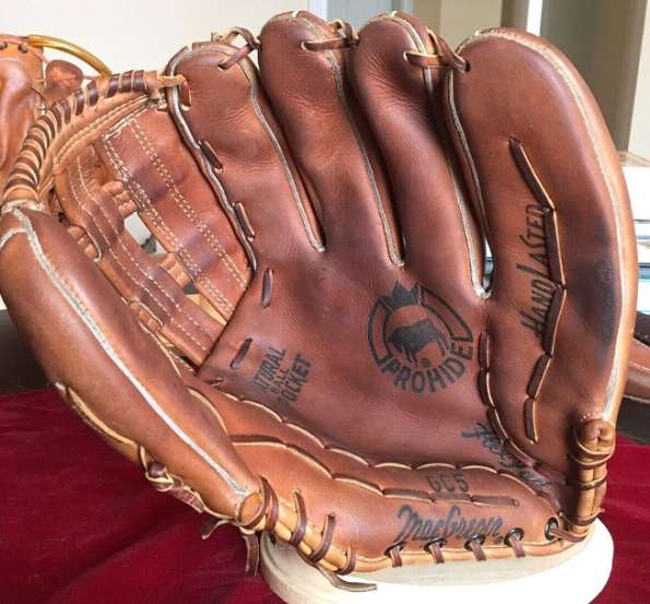 MacGregor GC5 Front MacGregor Baseball Glove Collector Gallery