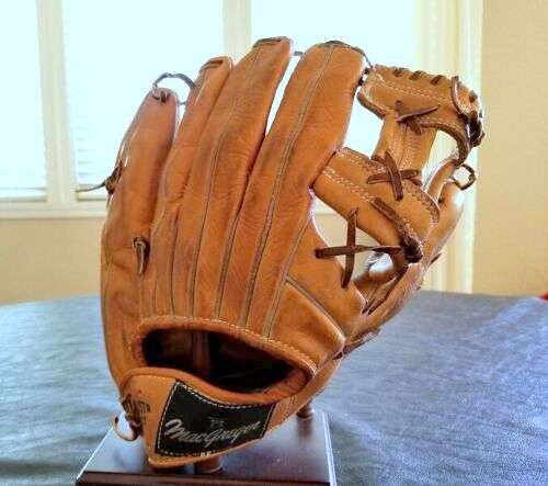 Roberto Clemente Brunswick MacGregor G99 Back