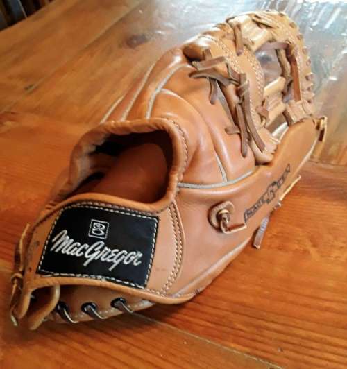 Roberto Clemente Brunswick MacGregor G99 Back