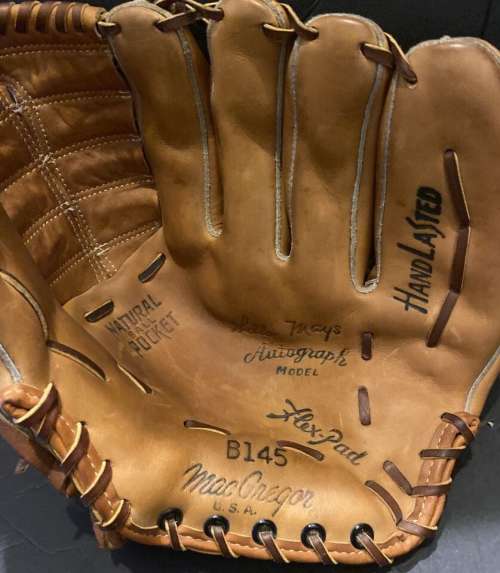 Willie Mays Brunswick MacGregor B145 Front