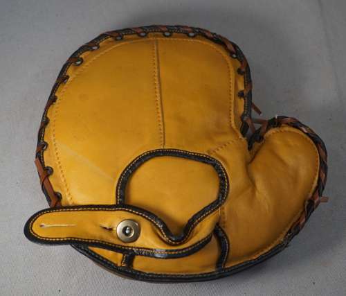 Midwest Sporting Goods C219 Catchers Mitt Back