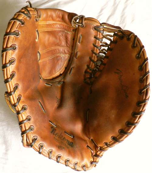 Nokona N55 Basemitt Front