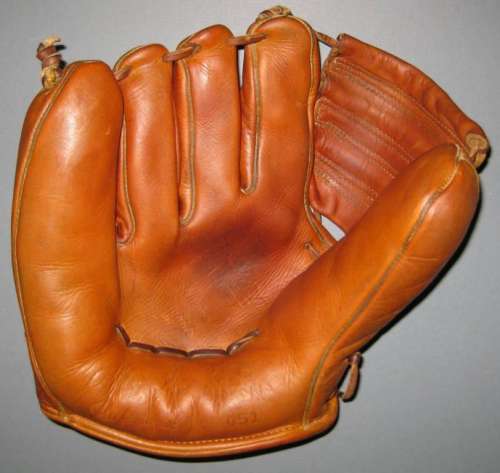 Billy Loes Nokona G51 Front