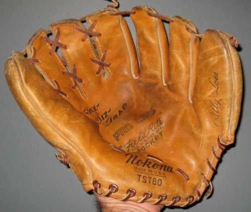 Billy Loes Nokona TST80 Front