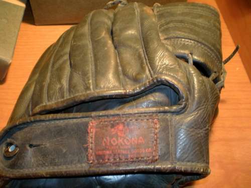 Carl Erskine Nokona G12 Back