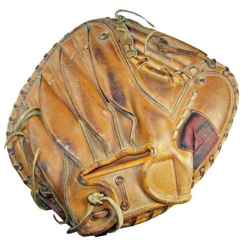 Nokona CM58 Catchers Mitt Back