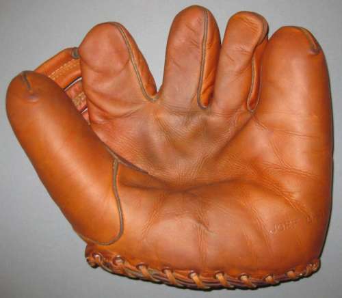 Joff Cross Nokona G33 Front