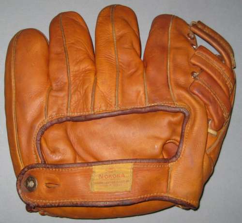 Joff Cross Nokona G73 Back