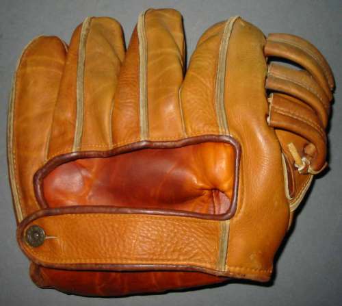 Nokona Outward Seams Back