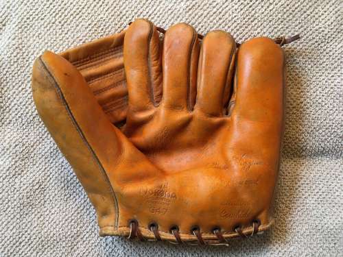 Pinky Higgins Nokona G47 Front