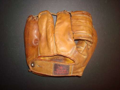 Ray Moore Nokona J111 Back