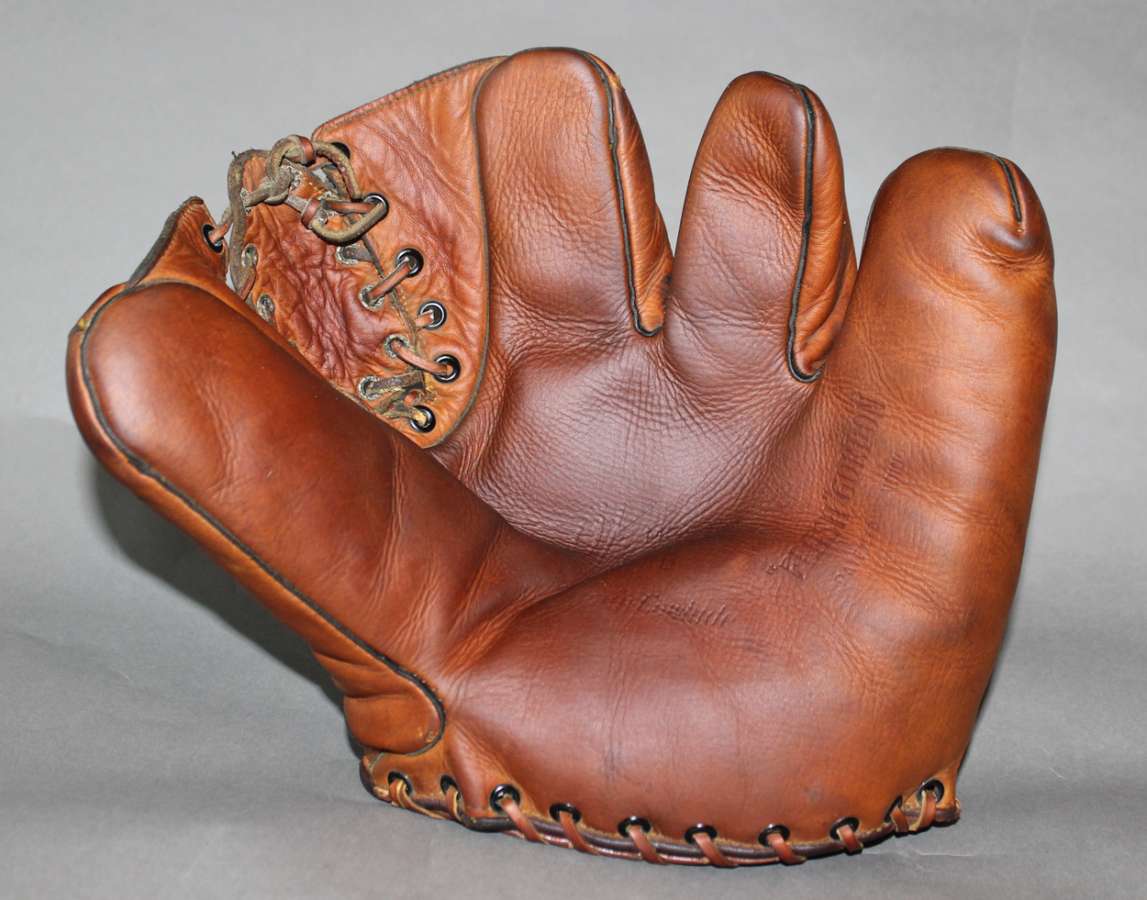 Joe Gordon OK 3FBR Front OK Baseball Glove Collector Gallery