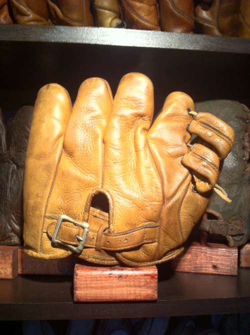 Myril Hoag Olympic 332 Back