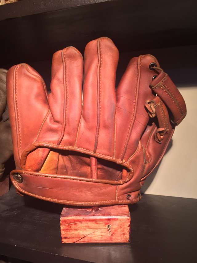 Billy Herman Leacock 435G Back