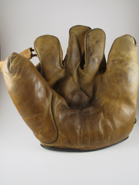 Bobby Doerr Front
