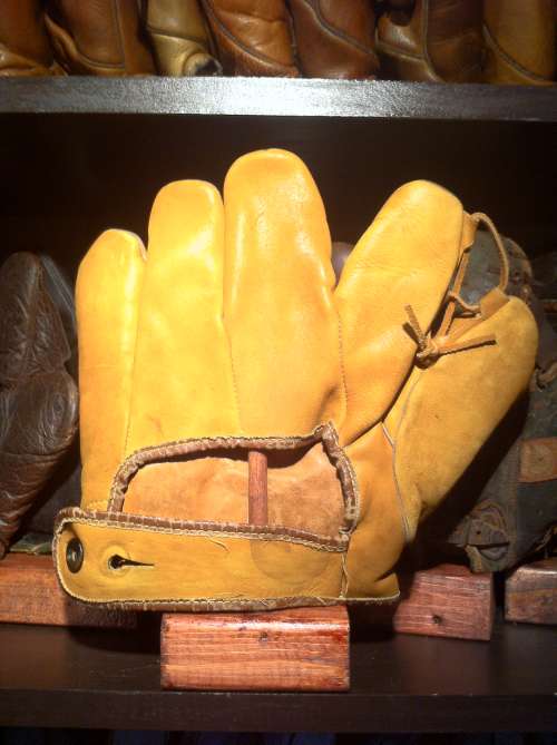 Charlie Keller Firestone Olympian 5521-4 Back