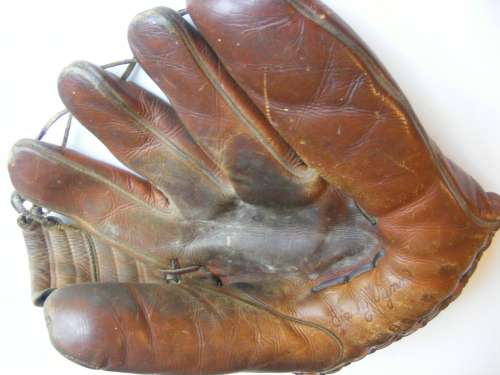 Early Wynn Blepp Coombs Sporting Goods Front