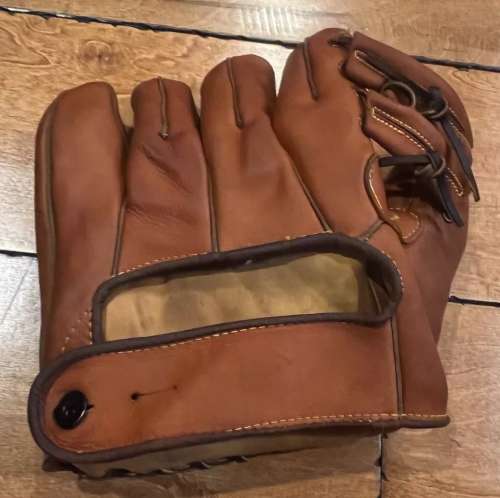 Eddie Stanky Lippmans Tool Shop Sporting Goods Back