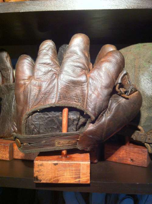 Heathcote Flychaser Treman King and Co. Back