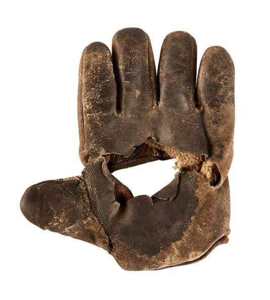 Hole in Palm les Glove Front Other Manufacturers Baseball Glove