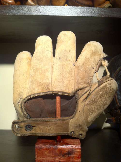 Light Single Tunnel Loop Back