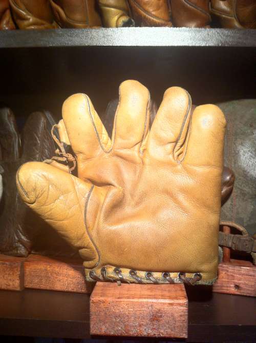 Norvel Shapleigh Hardware Co. Single Tunnel Loop Front