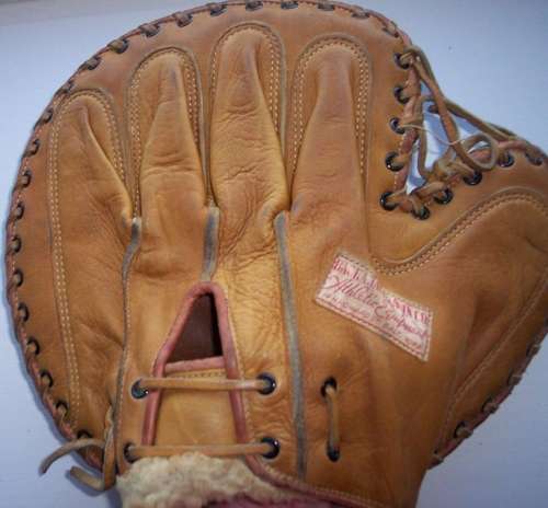 Muddy Ruel Bacharach Rasin Co. Catchers Mitt Back
