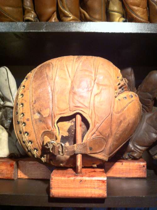 White Faced Catchers Mitt Back