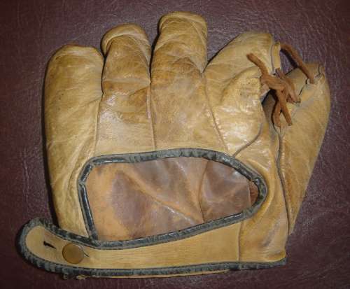 Peters Shoes Glove Back