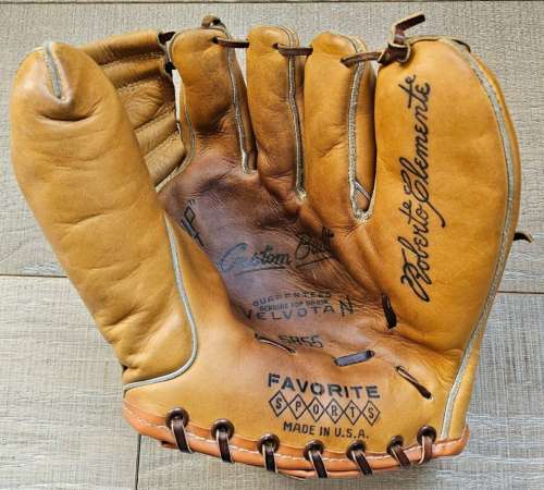 Roberto Clemente Favorite Sports 5855 Front