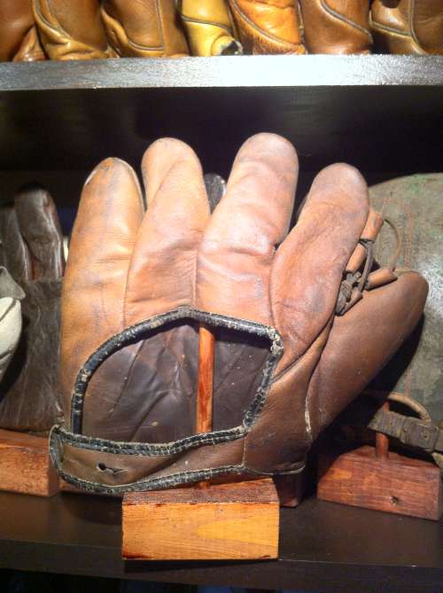 Sport King 5F3 Crown Manufacturing Back