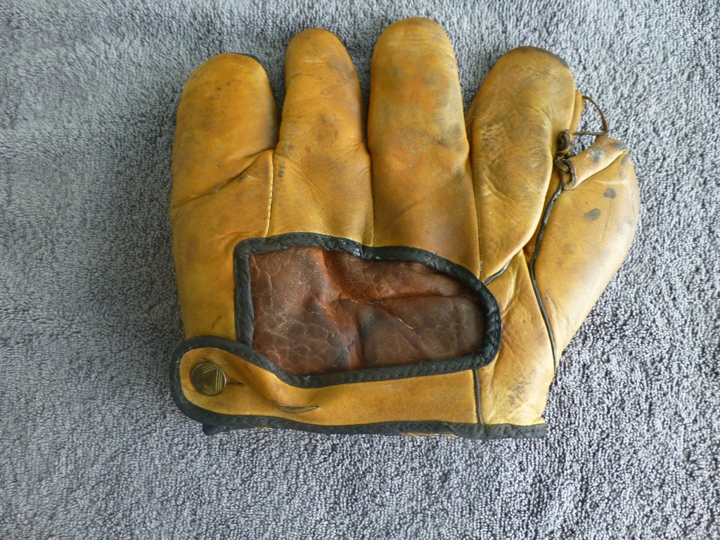 Guy Abe Bush Pennant 485 Back Pennant Baseball Glove Collector