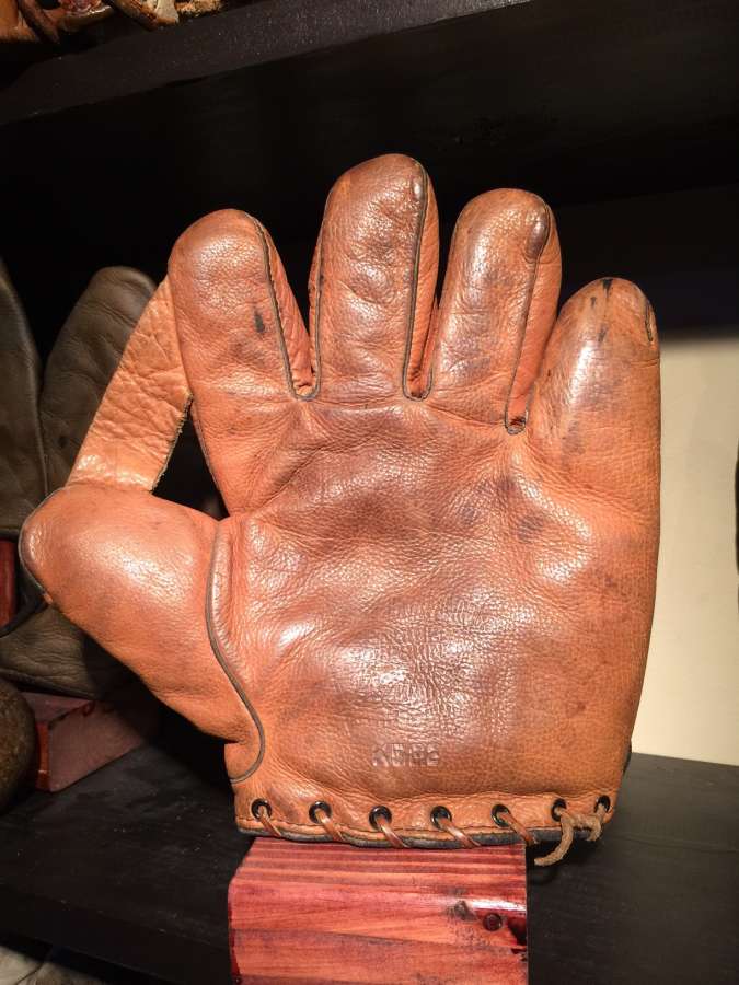 Pennant K522 1 Inch  Front Pennant Baseball Glove Collector