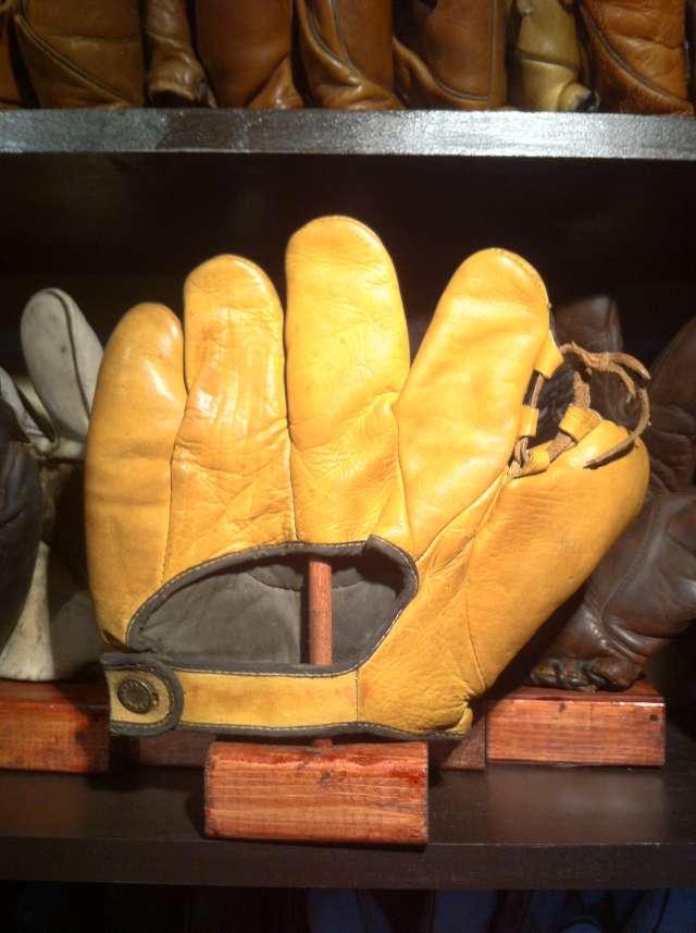 Pennant Semi Pro Back