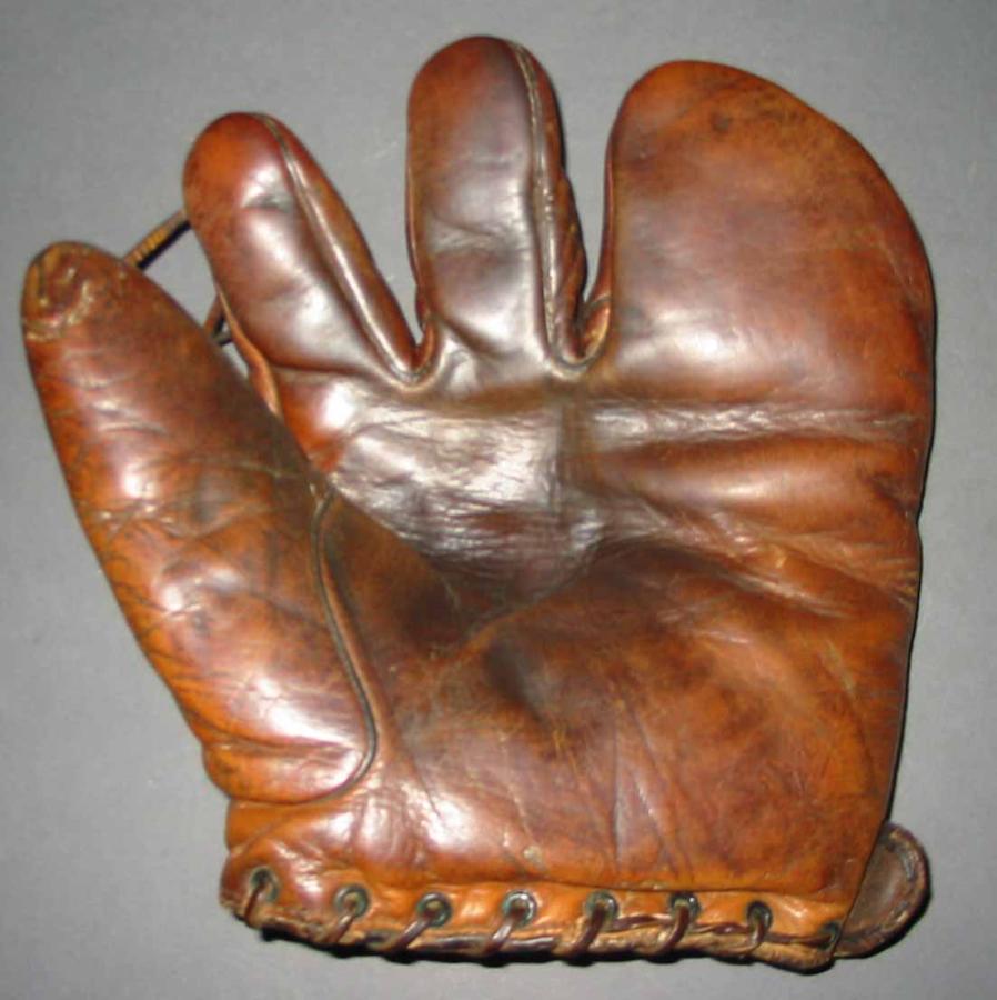 Jimmie Reese Front Pre War 3 Fingers Baseball Glove Collector