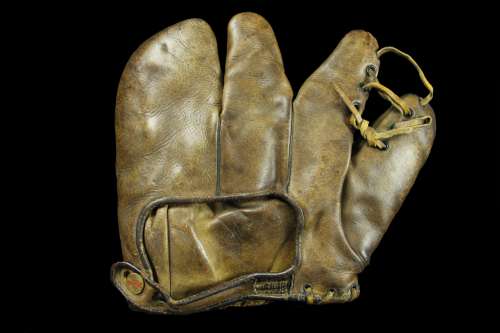 Jimmy Dykes Reach 3 Finger Back