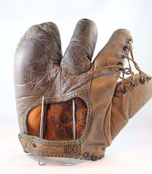 Reach Canadian 3 Back Pre War 3 Fingers Baseball Glove Collector