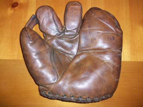 Rogers Hornsby Wilson-Western 632 Front